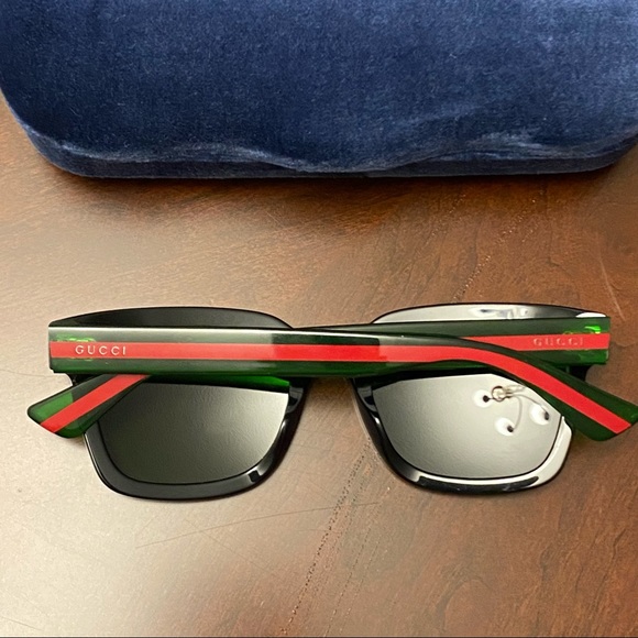 Gucci GG0001SN Sunglasses - Picture 4 of 8